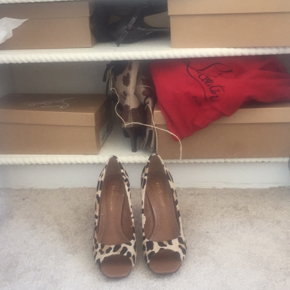 Bcbg leopard open toe pumps 3inch heel